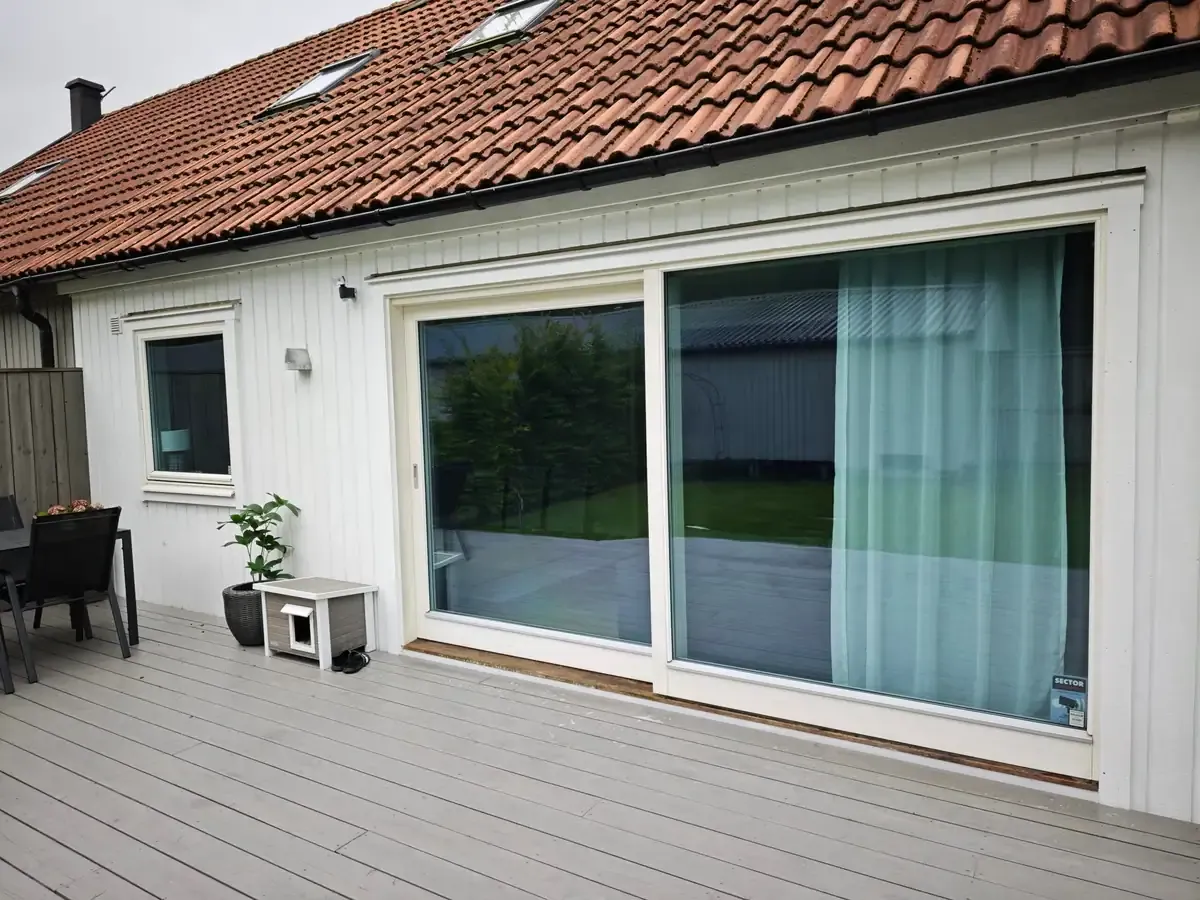 Fönster med Solar Screen Clarity 333 XC
