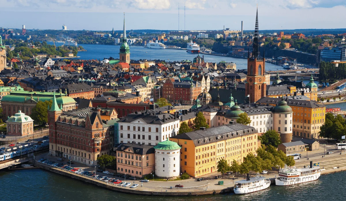Säkerhetsfilm på fönster i Stockholms innerstadsfastighet